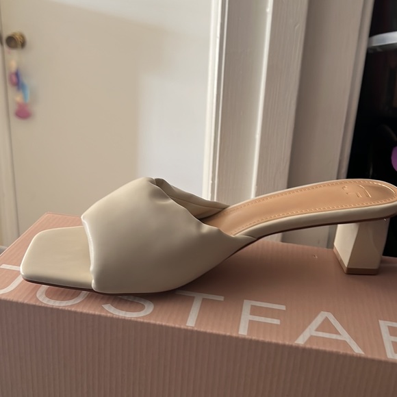 JustFab Caroline Heels, size 11, color Birch - Picture 3 of 3